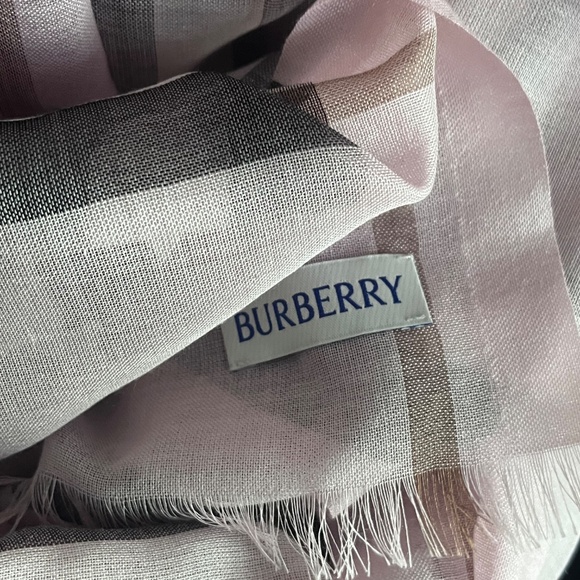 BURBERRY Giant Check Pink Wool & Silk Scarf / BRAND NEW - Picture 11 of 12